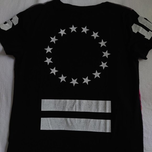 3d effect t-shirt - Picture 2 of 3